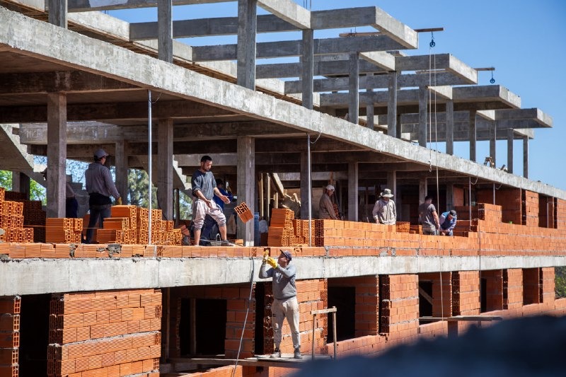 Avanza la obra de 48 viviendas en el barrio Frattasi de Ezpeleta