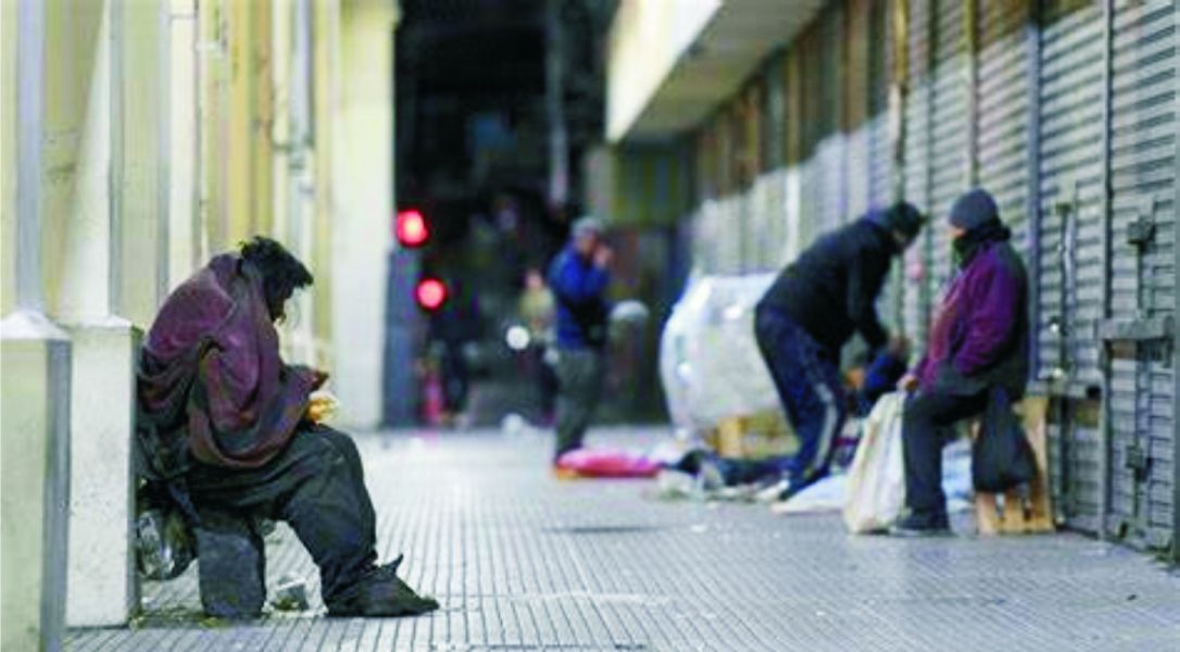 La UCA advierte que la pobreza ya alcanzó el 57%
