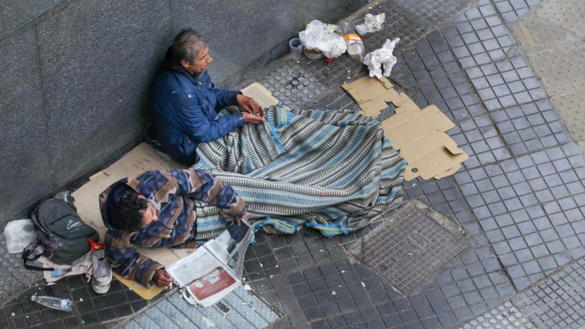 Duro informe de la televisión pública alemana sobre Macri y los sin techo: “Buenos Aires prohíbe dormir en la calle mientras se agrava la crisis de vivienda”