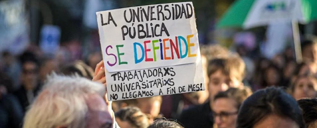Motosierra recargada: Javier Milei vetó la Ley de Financiamiento Universitario y Recomposición Salarial Docente