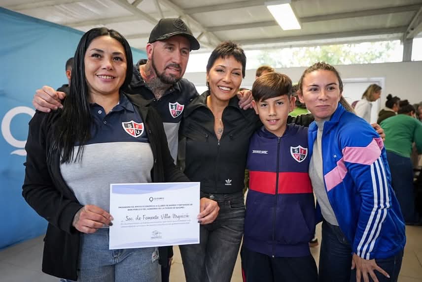 Mayra entregó subsidios y personerías jurídicas a instituciones deportivas quilmeñas