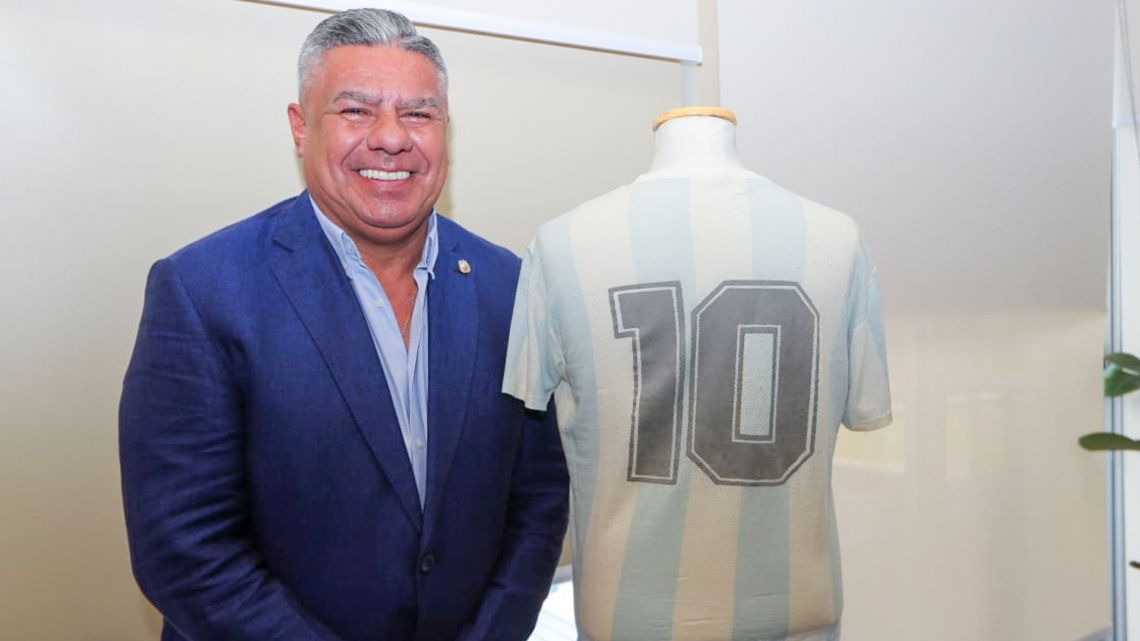 Chiqui Tapia y el «golazo» diplomático que deja en offside al Gobierno: Liberaron a Nahuel Gallo