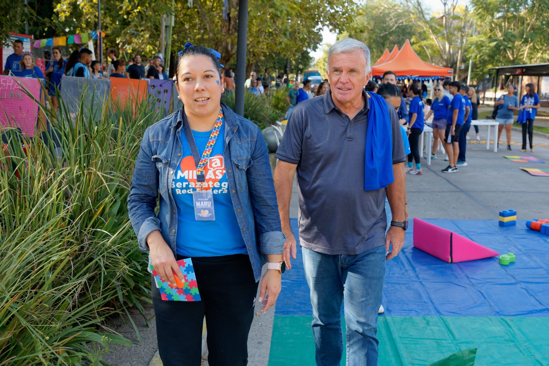 Carlos Balor participó de una jornada de concientización sobre el Autismo en Ranelagh