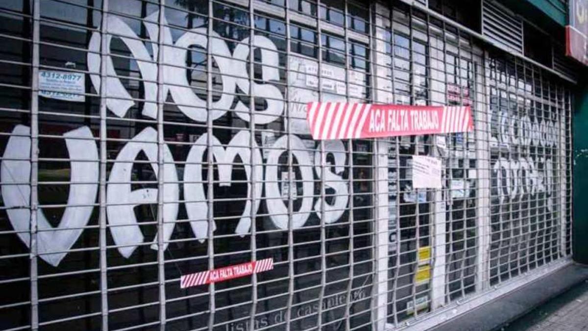 Temporada verano 2026 libertaria: Solo en enero cerraron 64 empresas por día