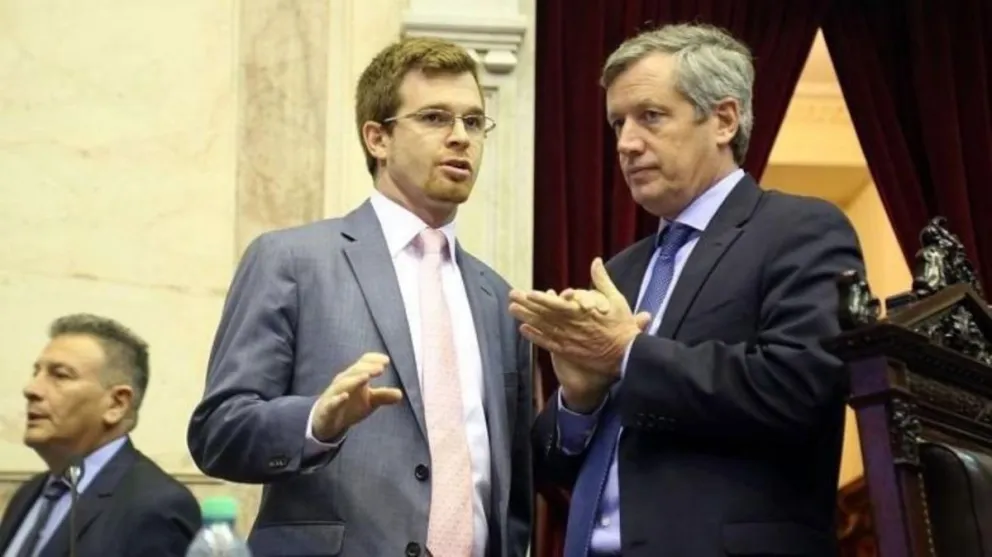 Kicillof acelera el armado del «panperonismo»: reunión clave con Monzó y Massot de cara a 2027