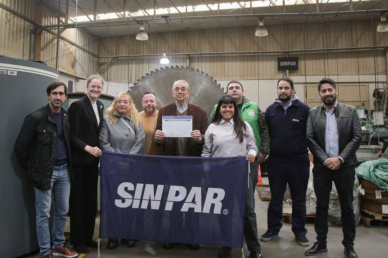 El municipio quilmeño entregó certificado de aptitud ambiental a la Pyme Sin Par S.A