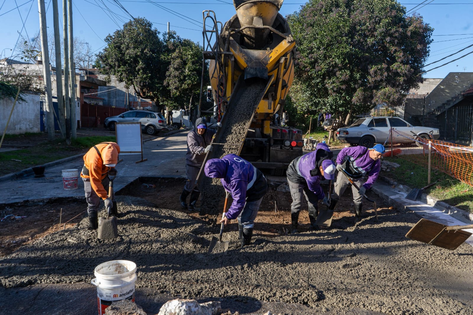 Continúan los trabajos de bacheo en todo Quilmes con fondos 100% comunales