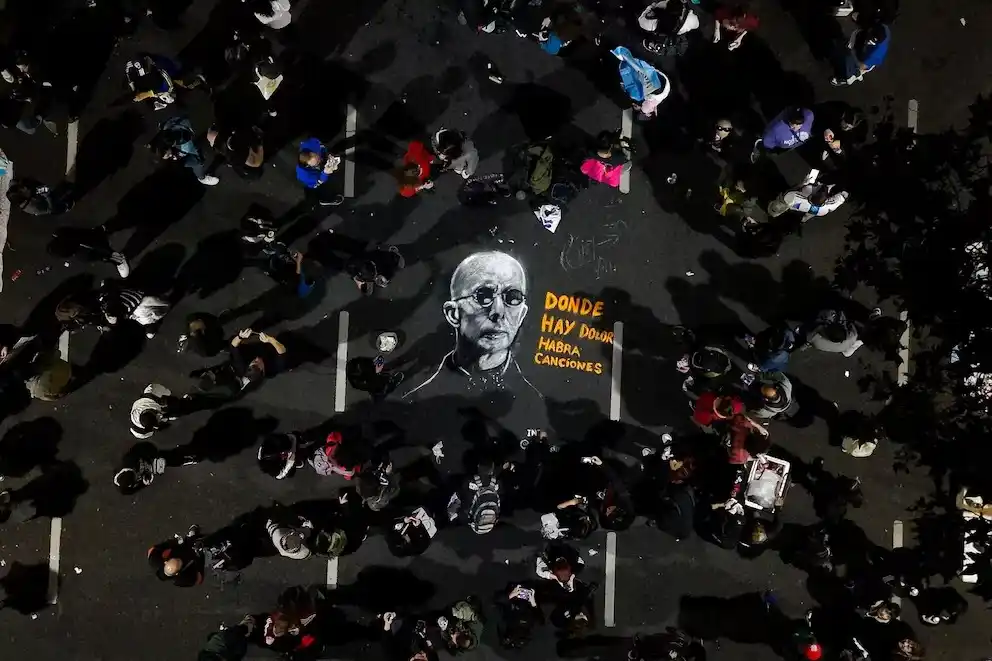 Fin de la despedida popular: Miles de fanáticos le dieron el último adiós al Indio Solari en Avellaneda ante la negativa del Gobierno nacional