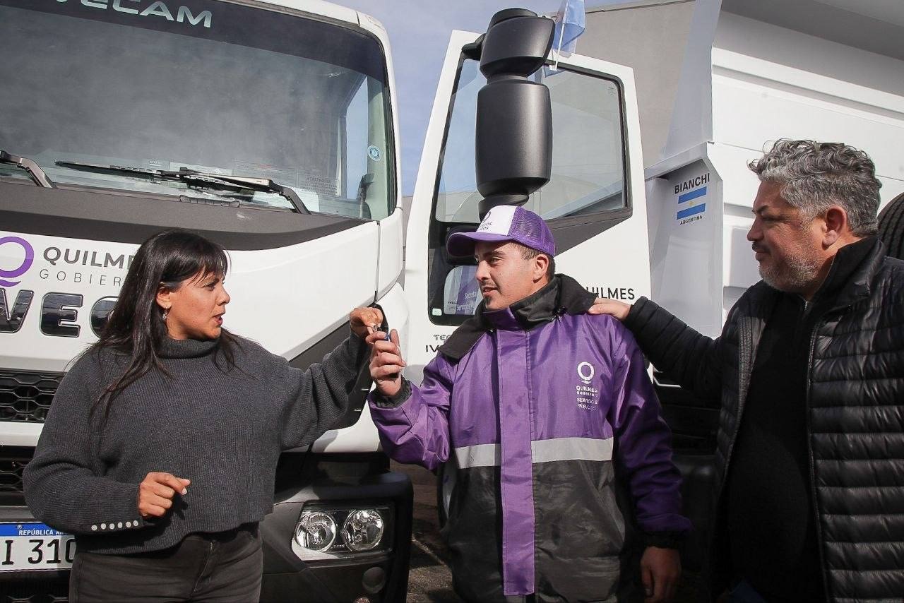 Cinco nuevos camiones volcadores para lo flota municipal quilmeña