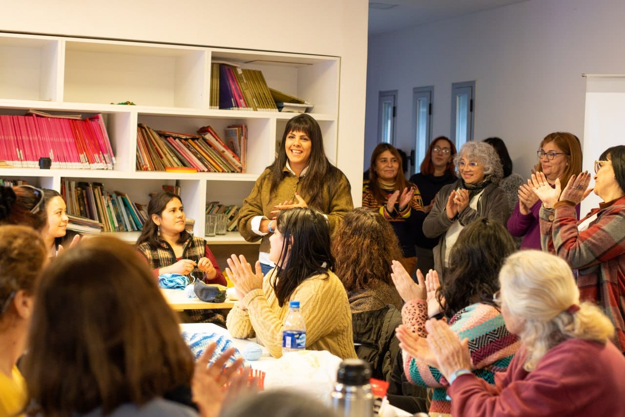Ser celebró en Quilmes el Día de la Tejedora con  una jornada solidaria en el Centro Territorial de Políticas de Género y Diversidades Isabel Pallamay