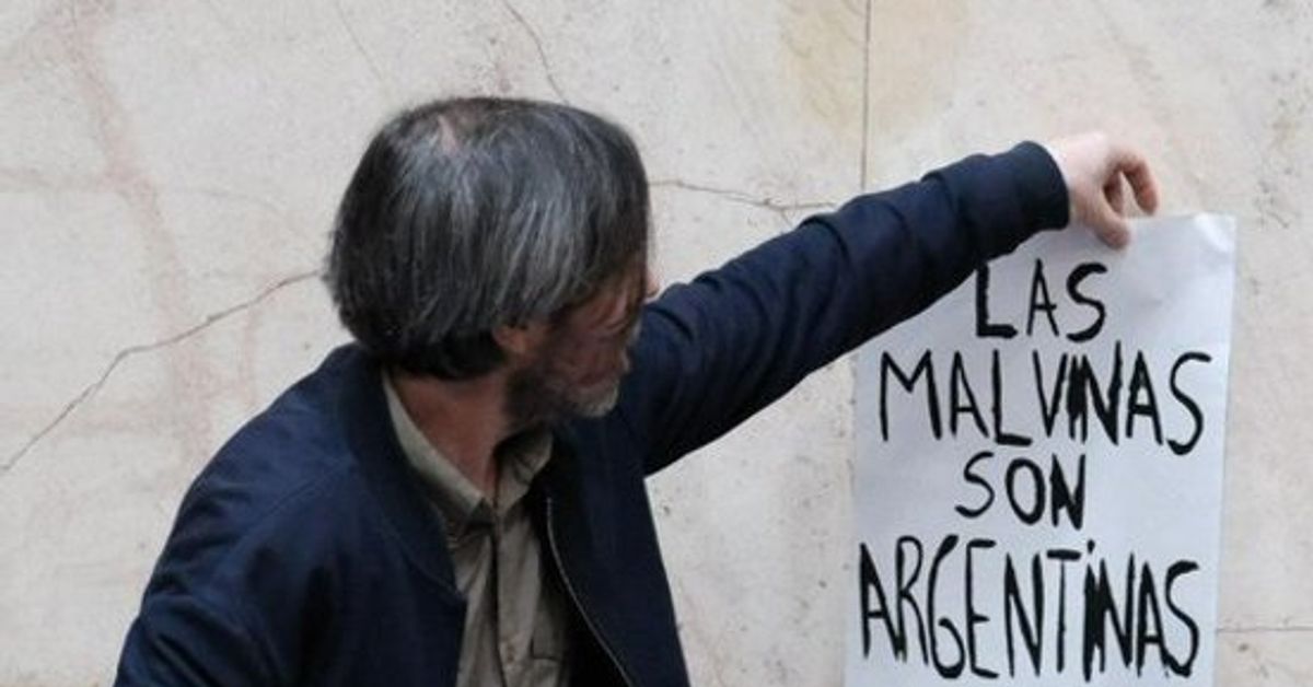 Martín Menem prohibió carteles de Malvinas en Diputados «porque dañan la pared»